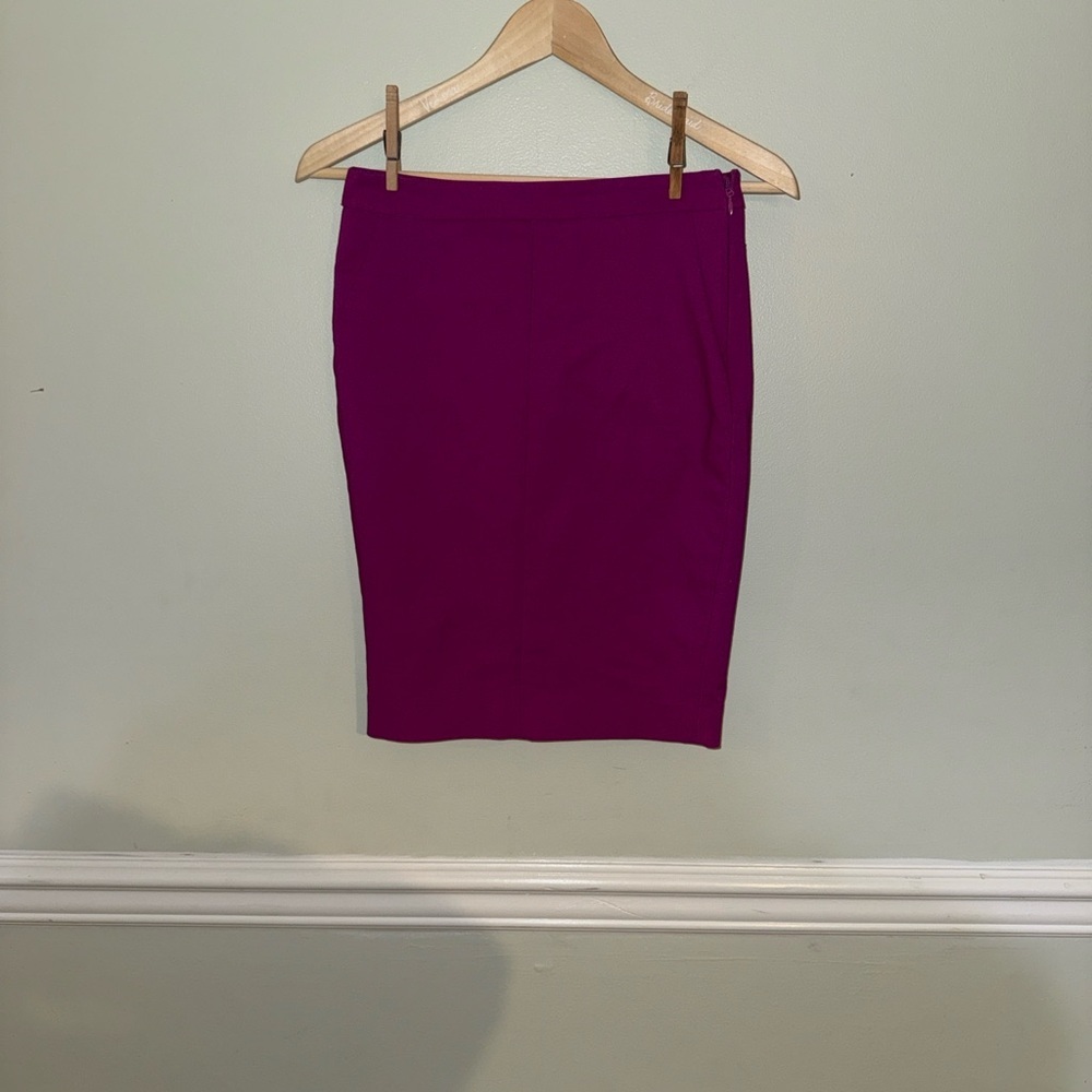 RW&CO Stretch Women's Pencil Skirt in Rich Purple Size 00 Business Casual - Picture 9 of 10